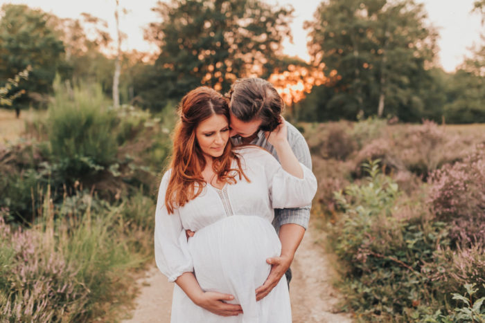 Babybauchshooting-koeln-bonn-duesseldorf-schwangerschaftsfotos-familienshooting-neugeborenenshooting-babybauch