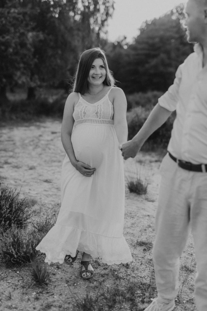 Babybauchshooting-koeln-bonn-duesseldorf-schwangerschaftsfotos-familienshooting-neugeborenenshooting-babybauch-5