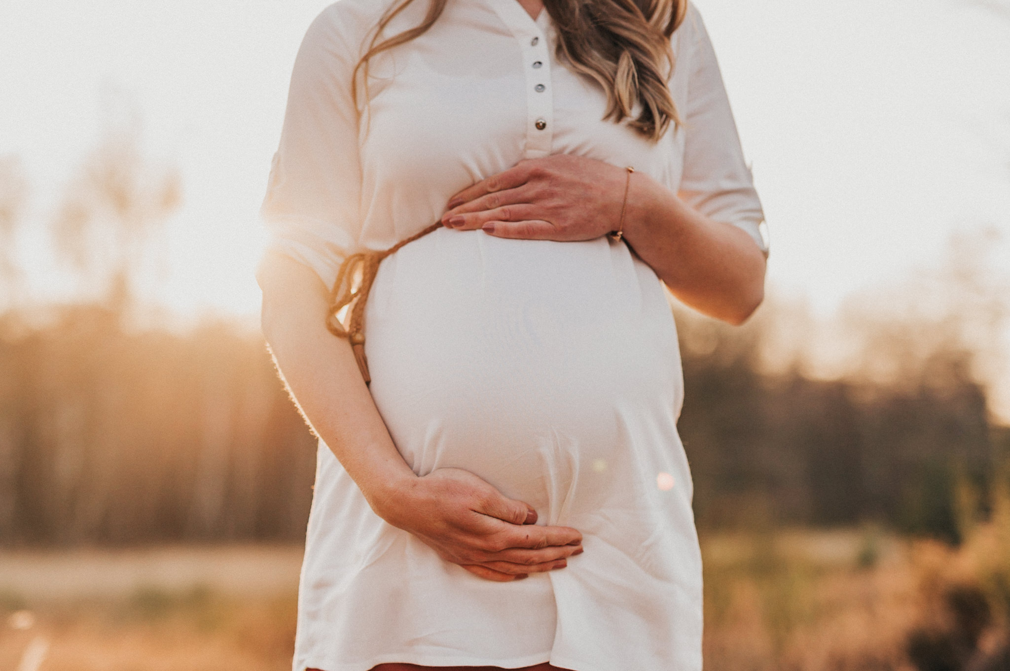 Babybauch-shooting-koeln-bonn-schwangerschaftsfotos-bilder-duesseldorf