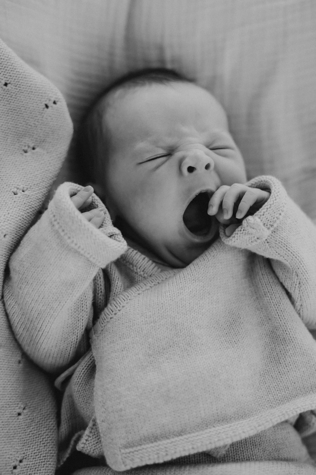 Neugeborenen-Shooting-Newborn-Fotoshooting-Bilder-Koeln-bonn-duesseldorf-nrw