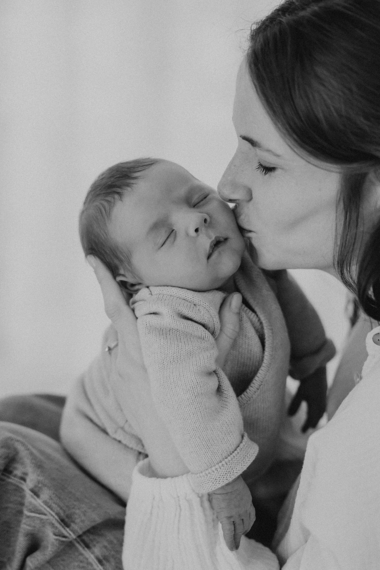 Neugeborenen-Shooting-Newborn-Fotoshooting-Bilder-Koeln-bonn-duesseldorf-nrw