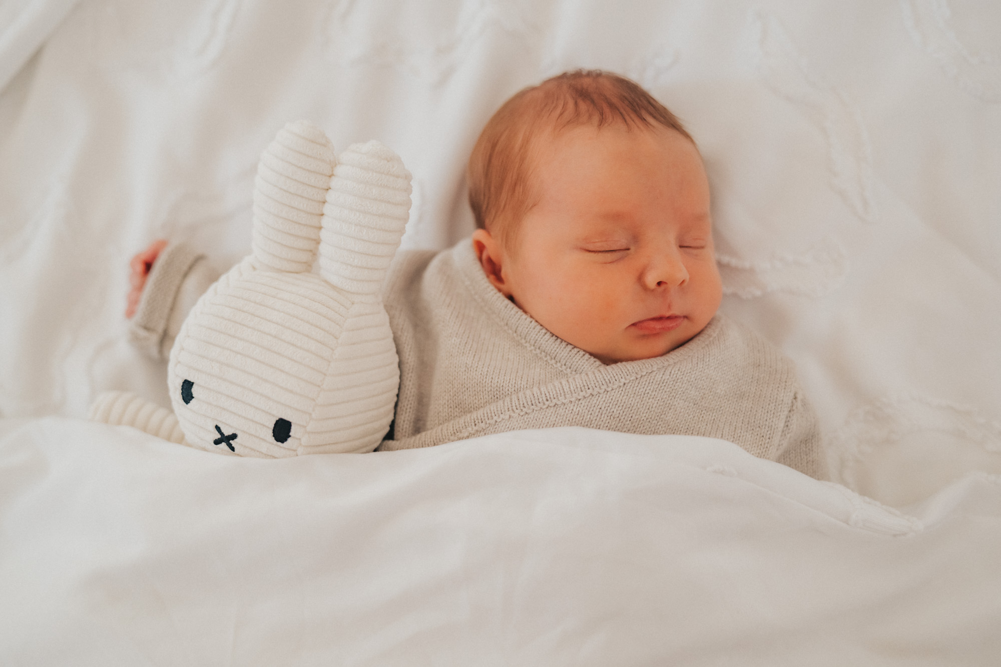 Neugeborenen-Shooting-Newborn-Fotoshooting-Bilder-Koeln-bonn-duesseldorf-nrw