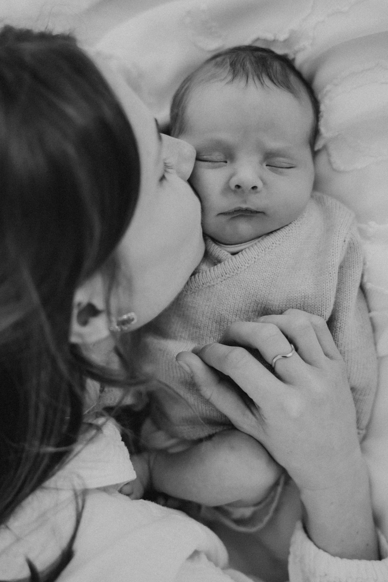 Neugeborenen-Shooting-Newborn-Fotoshooting-Bilder-Koeln-bonn-duesseldorf-nrw