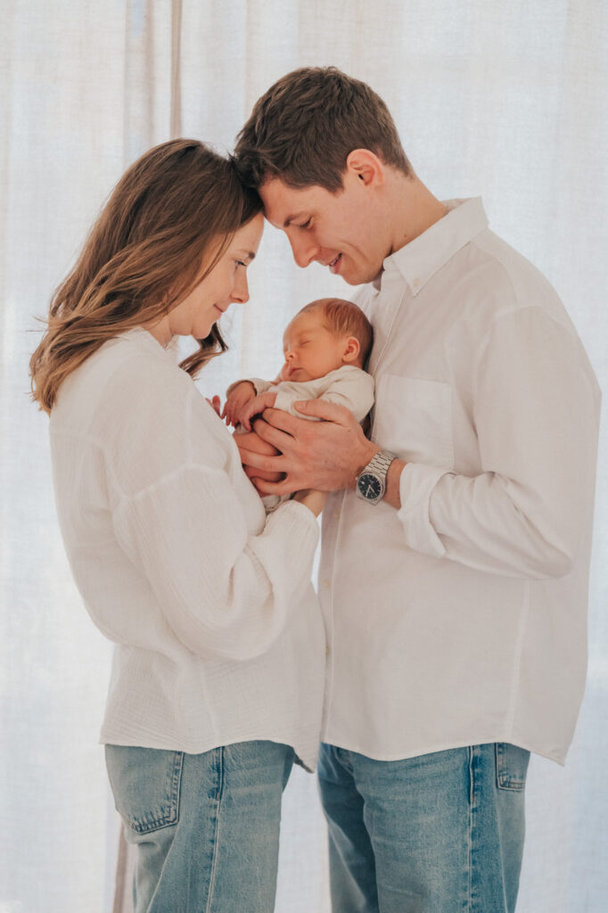 Neugeborenen-Shooting-Newborn-Fotoshooting-Bilder-Koeln-bonn-duesseldorf-nrw