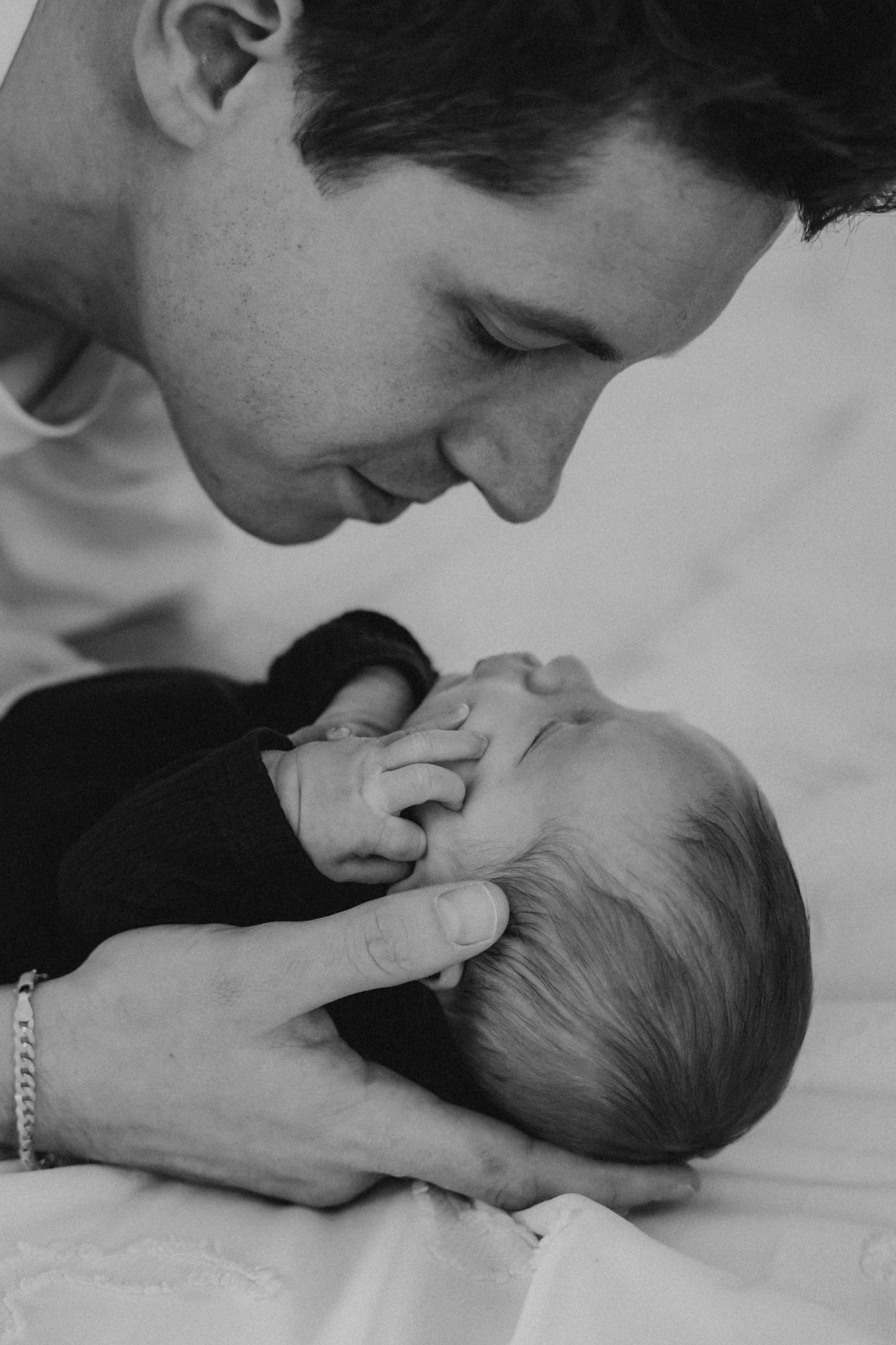 Neugeborenen-Shooting-Newborn-Fotoshooting-Bilder-Koeln-bonn-duesseldorf-nrw